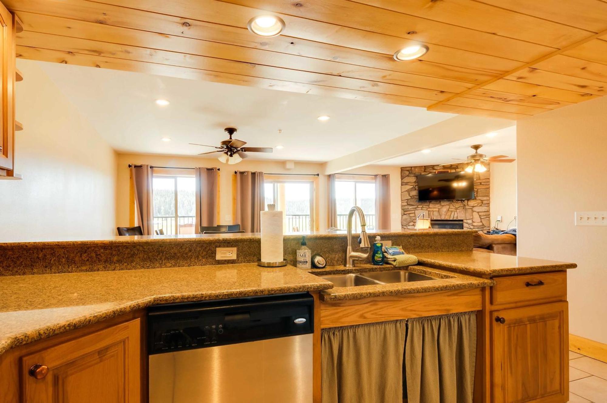 The Lodge At Duck Creek Duck Creek Village Exterior foto